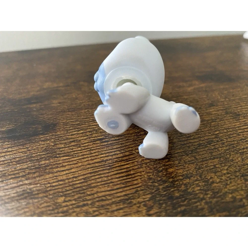 Littlest Pet Shop LPS #689 German Shepherd Dog Blue Snowflake Eye Ice 2007